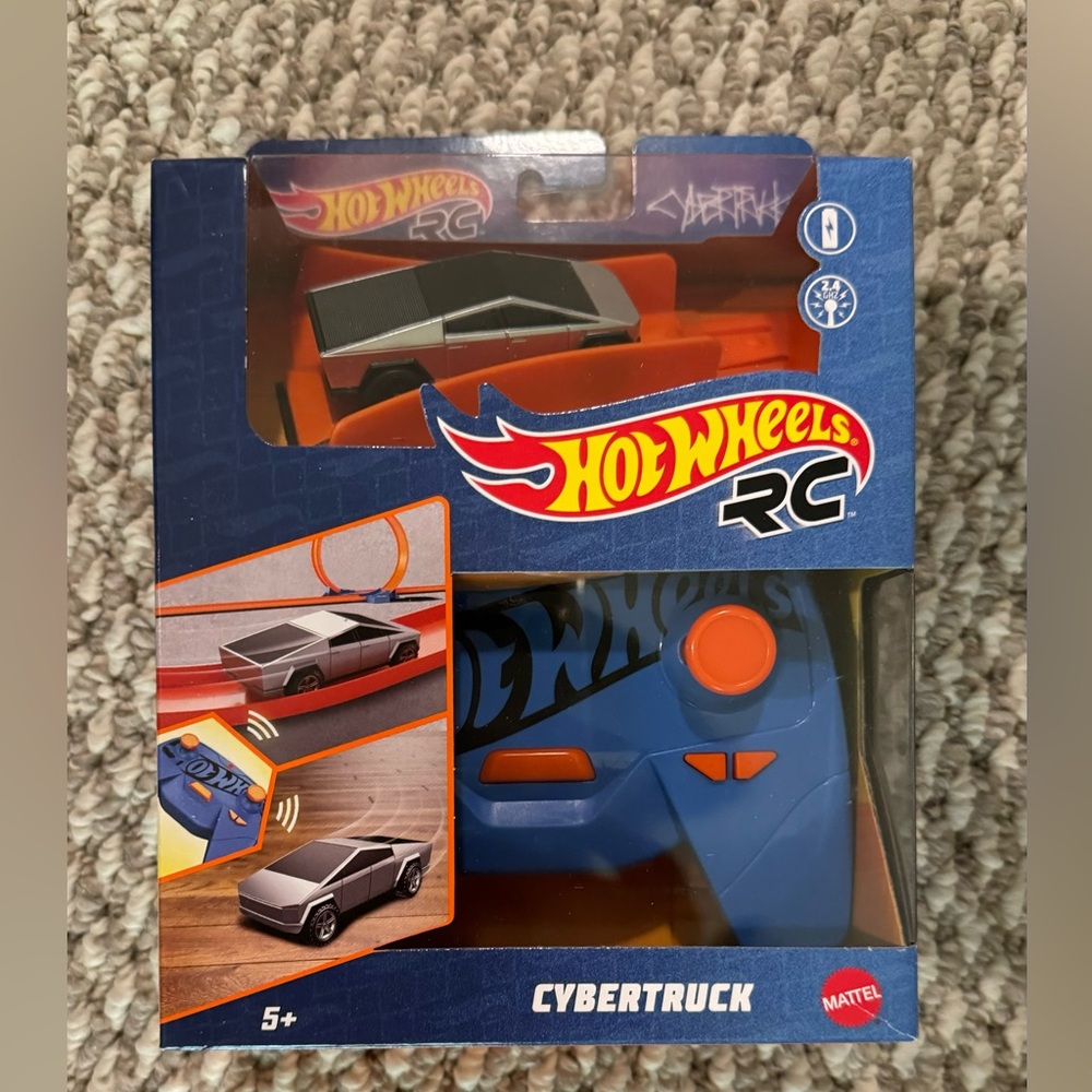 Hot Wheels RC Tesla Cybertruck